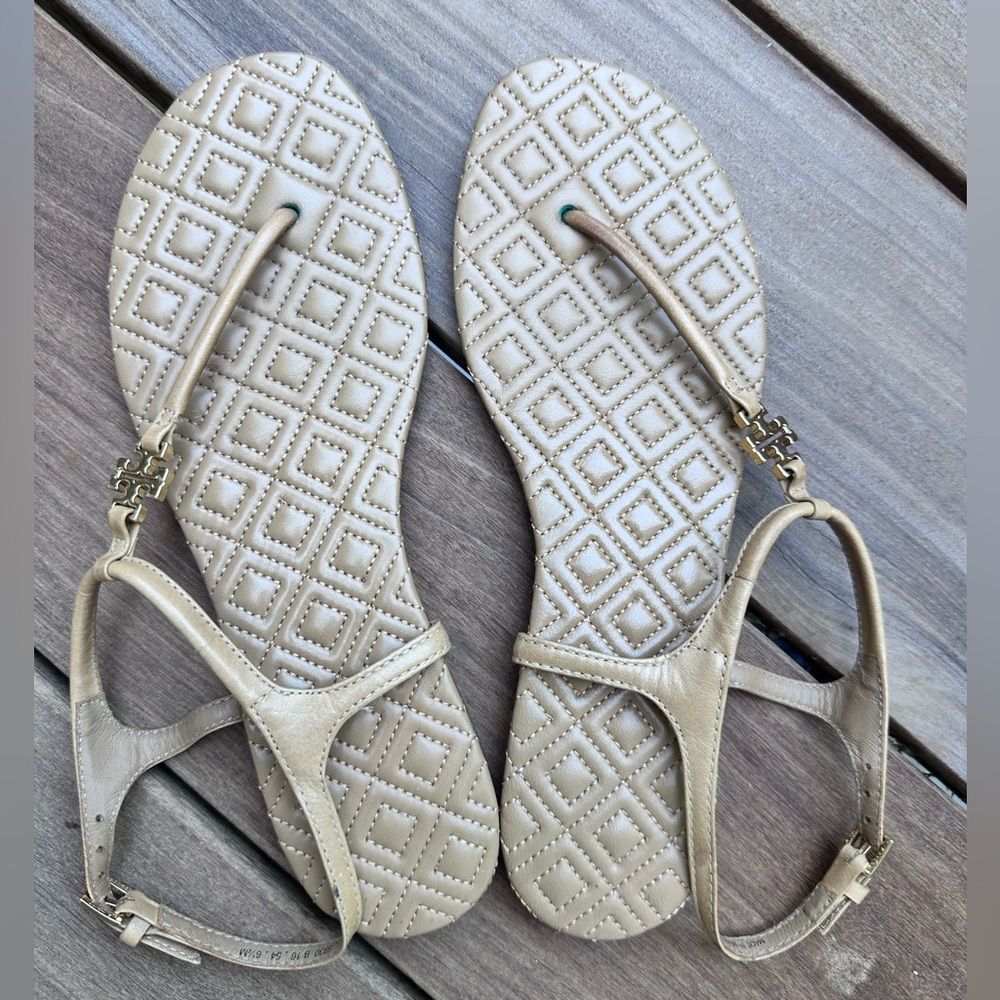 Tory Burch Cream Strappy Sandal (Size 6.5)